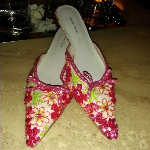 Mules - Picture 1 of 1